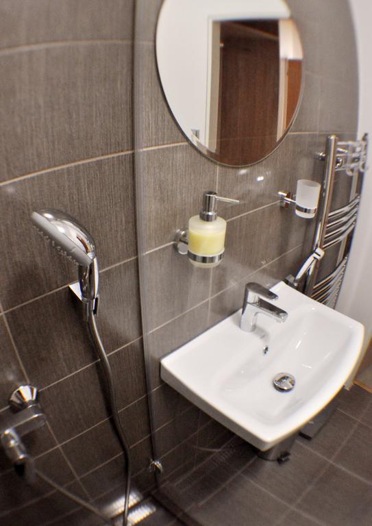 Studia Letcu 2A Apartman Alamóc Kültér fotó